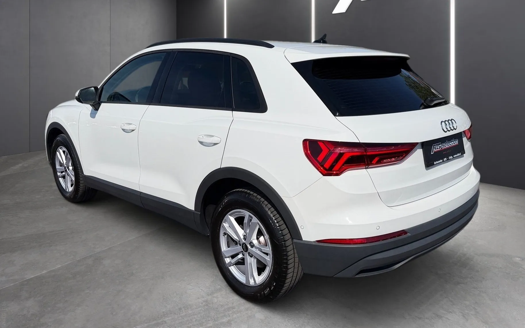 Zunanja slika - Audi Q3 - 35 TFSI S tronic-SLO-Full LED-Keyles-Mrtvi kot-ACC - 4
