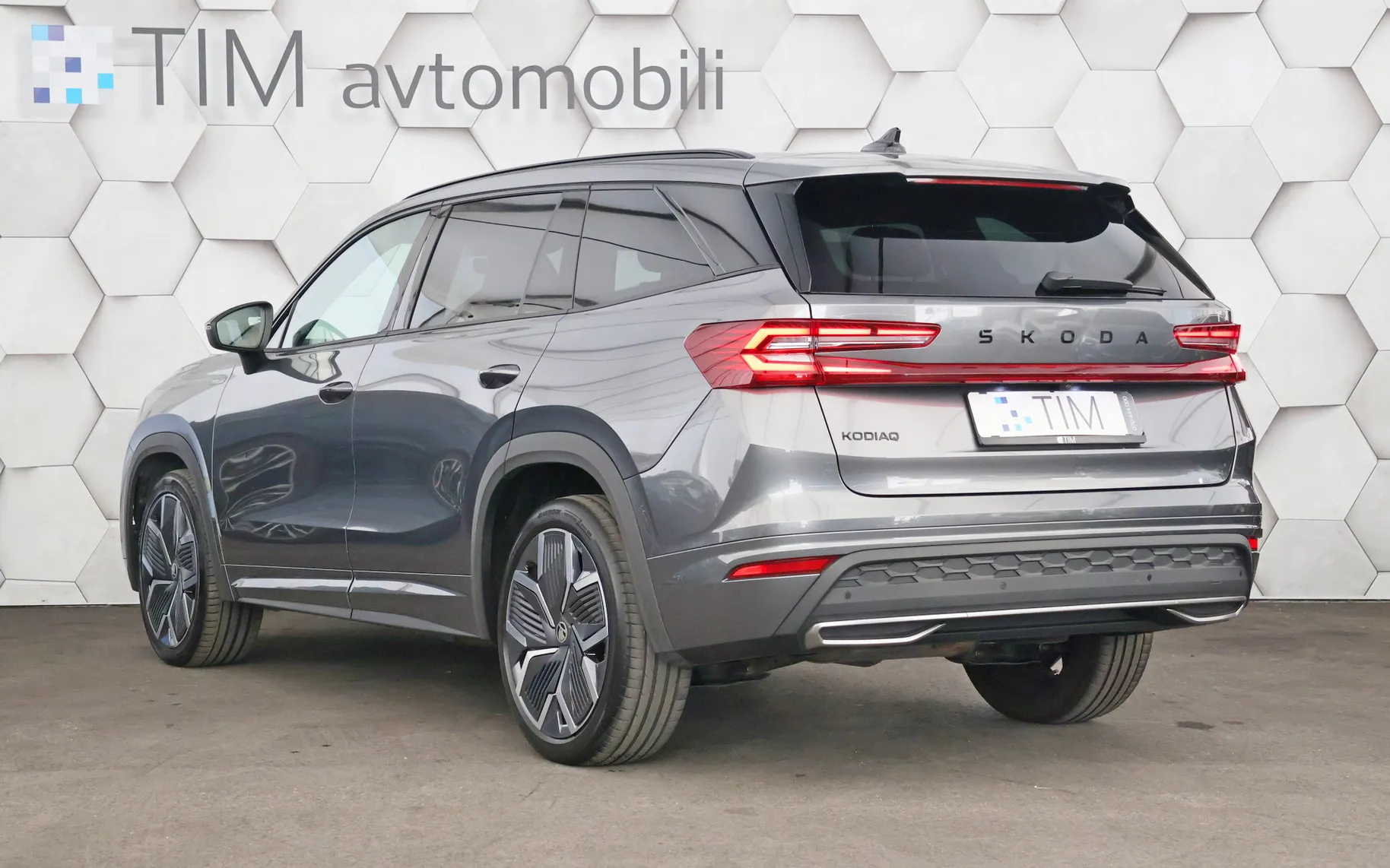 Zunanja slika - Škoda Kodiaq - 2.0 TDI DSG Sportline 150KM - 4