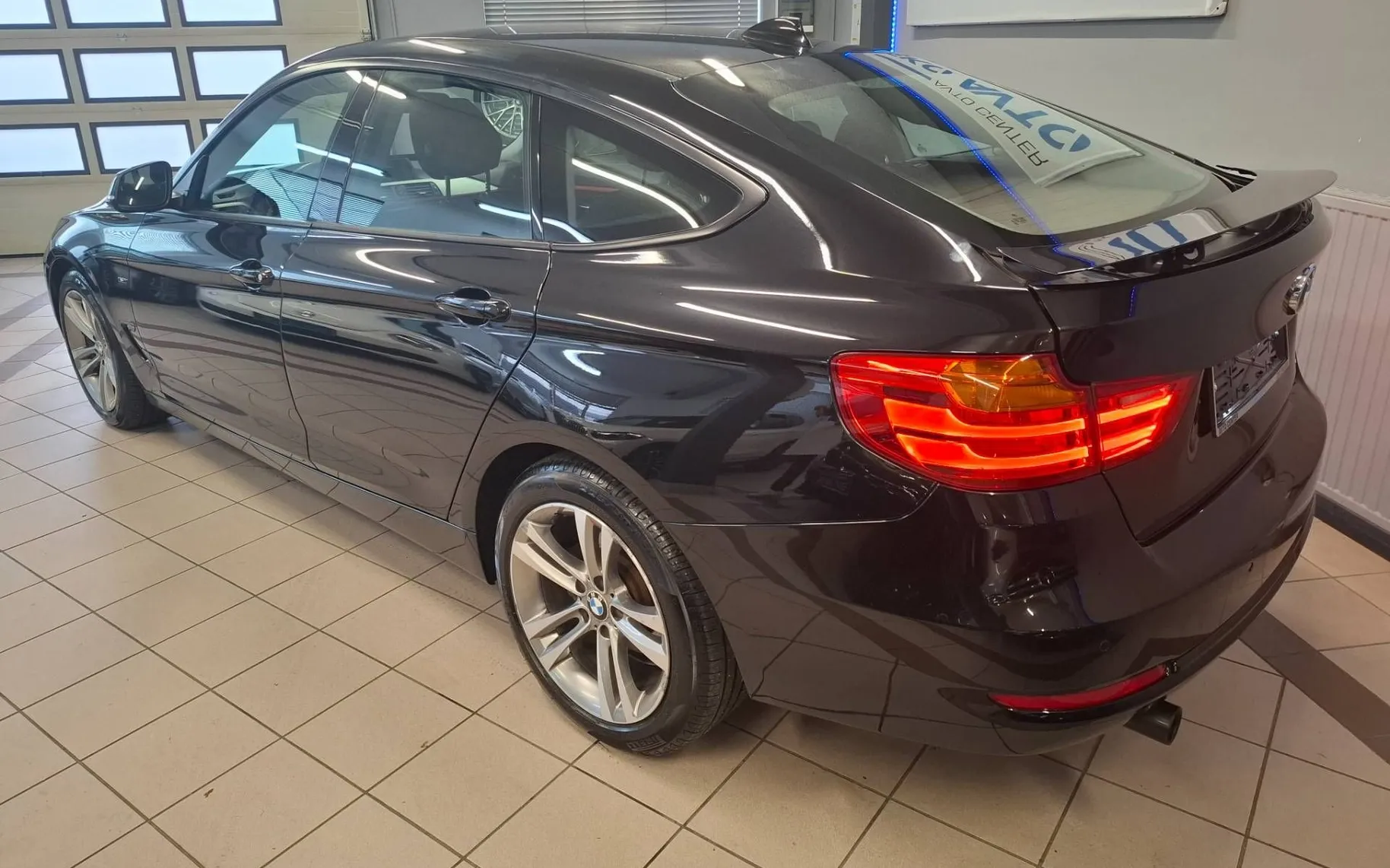 Zunanja slika - BMW serija 3 Gran Turismo: - 318d Gran Turismo PDC-TEMP.-LED-ALU-SLO-1LASTNIK - 3