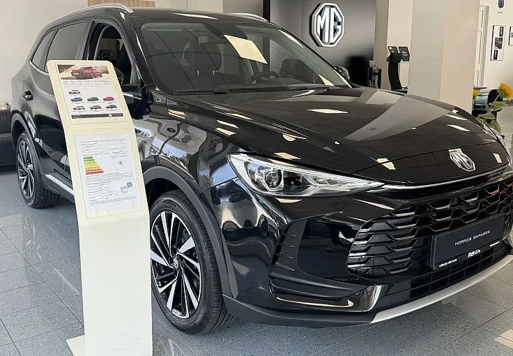 Zunanja slika - MG MG ZS - ZS 1.5L Hybrid Luxury + ZIMSKE GUME - 3