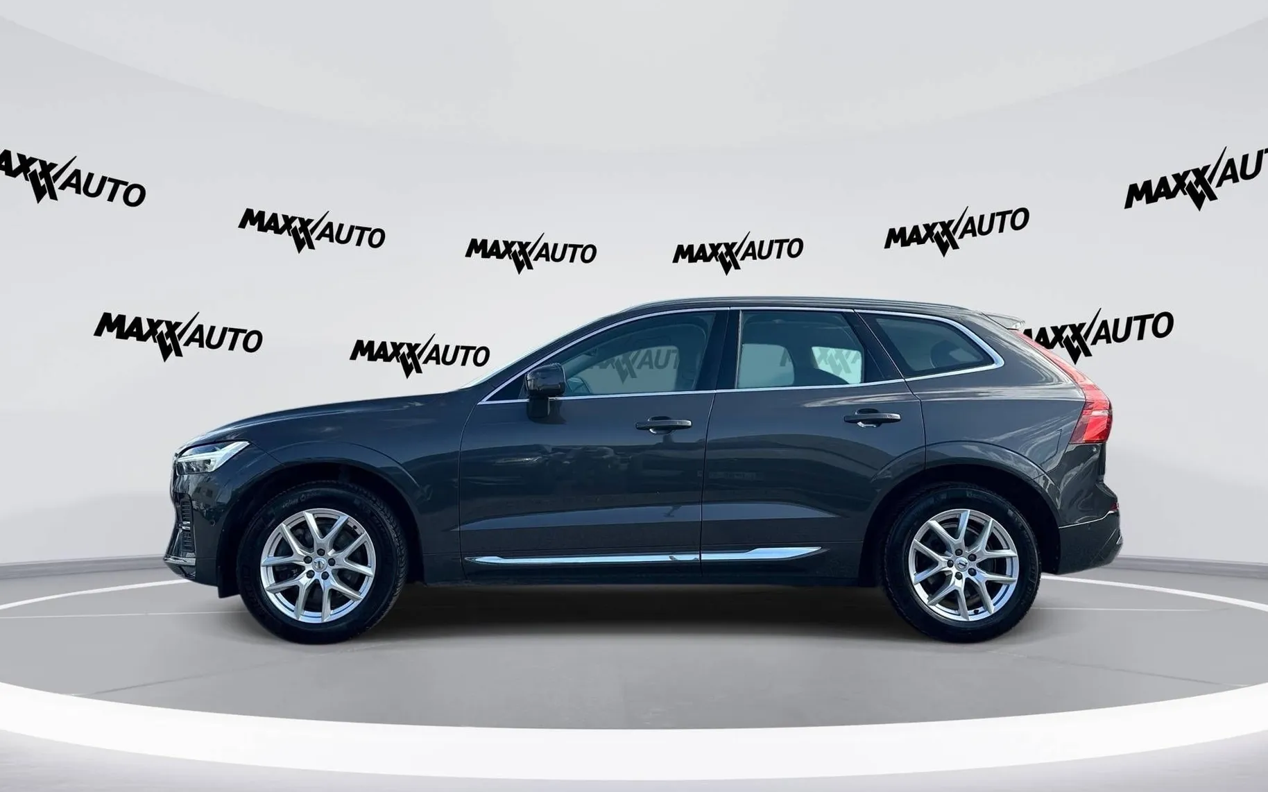 Notranja slika - Volvo XC60 - B4D AWD Plus Bright Avt. - 8