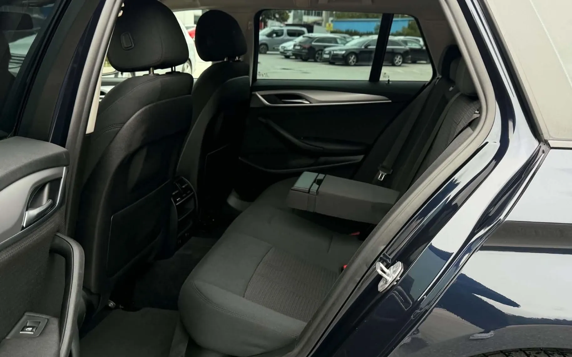 Notranja slika - BMW serija 5 Touring: - 520d-AUT-NOV MODEL-LED-LIZING ZA TUJCE-NAVI-... - 9