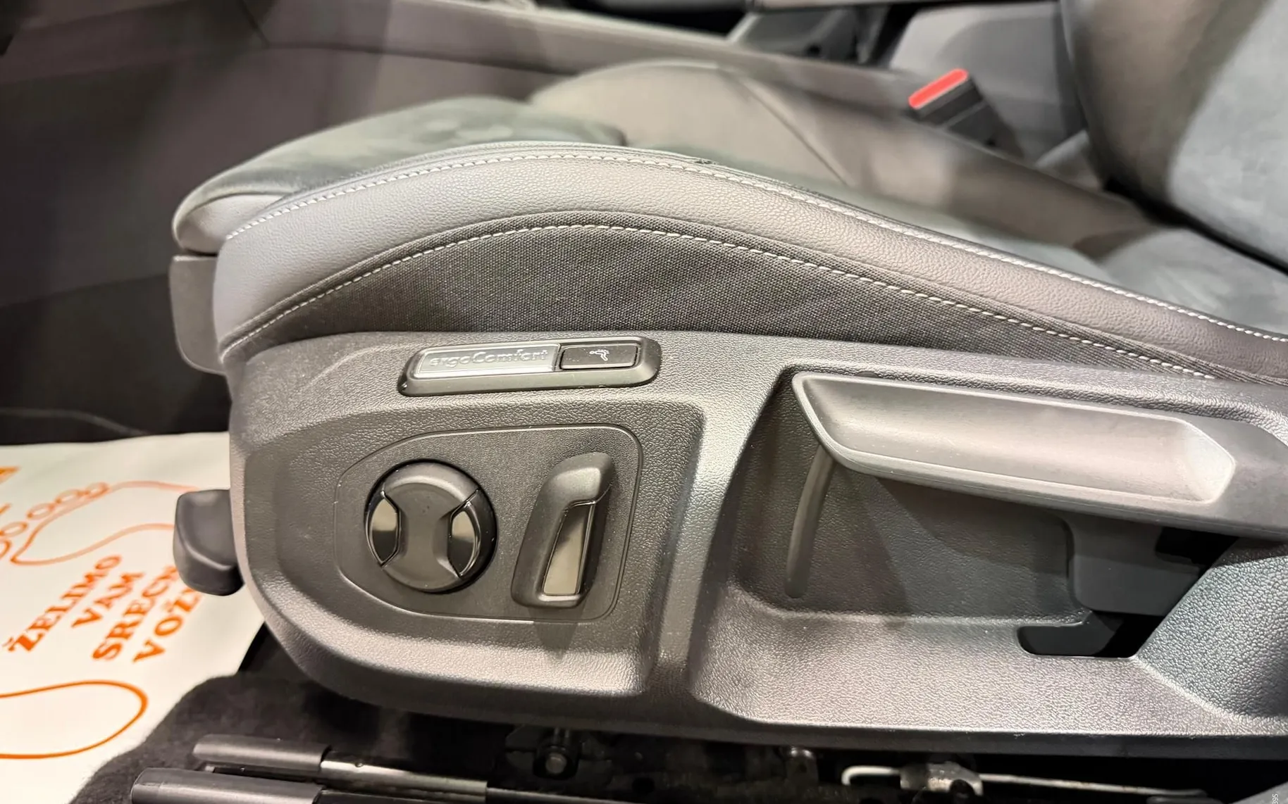 Notranja slika - VW Arteon Shooting Brake - 2.0 TDI-4MOTION-3-LINE-VIRTUAL-ACC-LED-KAMERA-NAVI - 11