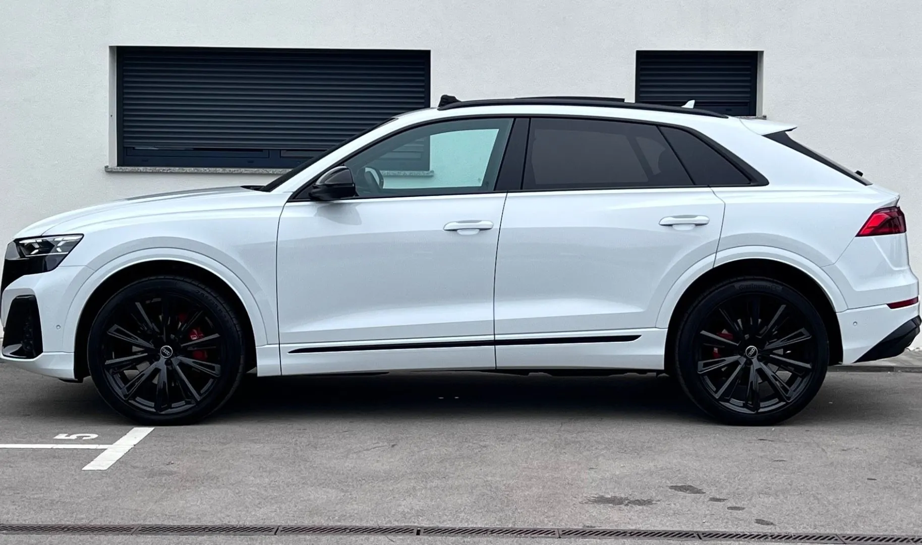 Zunanja slika - Audi Q8 - 50 TDI+1.LAST+SLO+Q+S-LINE+210kW+MATRIX+PANORAMA - 5