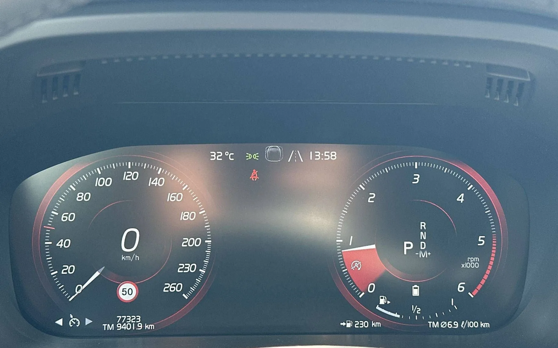 Notranja slika - Volvo XC60 - B4D AWD Inscription Avt. - 15