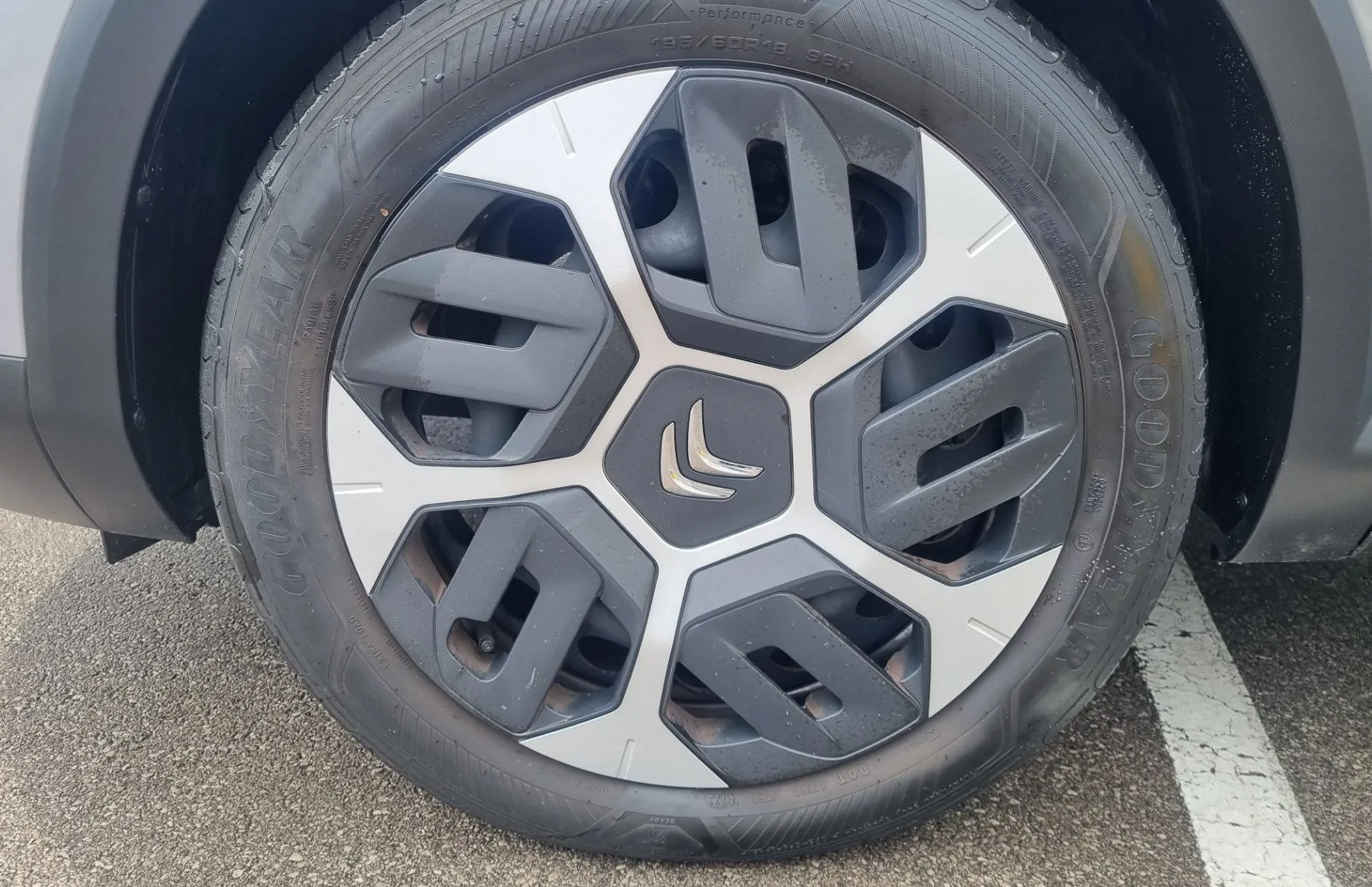 Zunanja slika - Citroën C4 - 1.2 PureTech 100 You  - SAMO 19.857KM - AKCIJA - 14