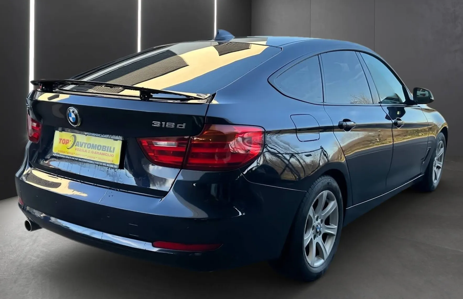 Zunanja slika - BMW Serija 3 - Gran Turismo: 318d NAVI TEMP MOŽNOST FINANCIRANJA BREZ P - 8