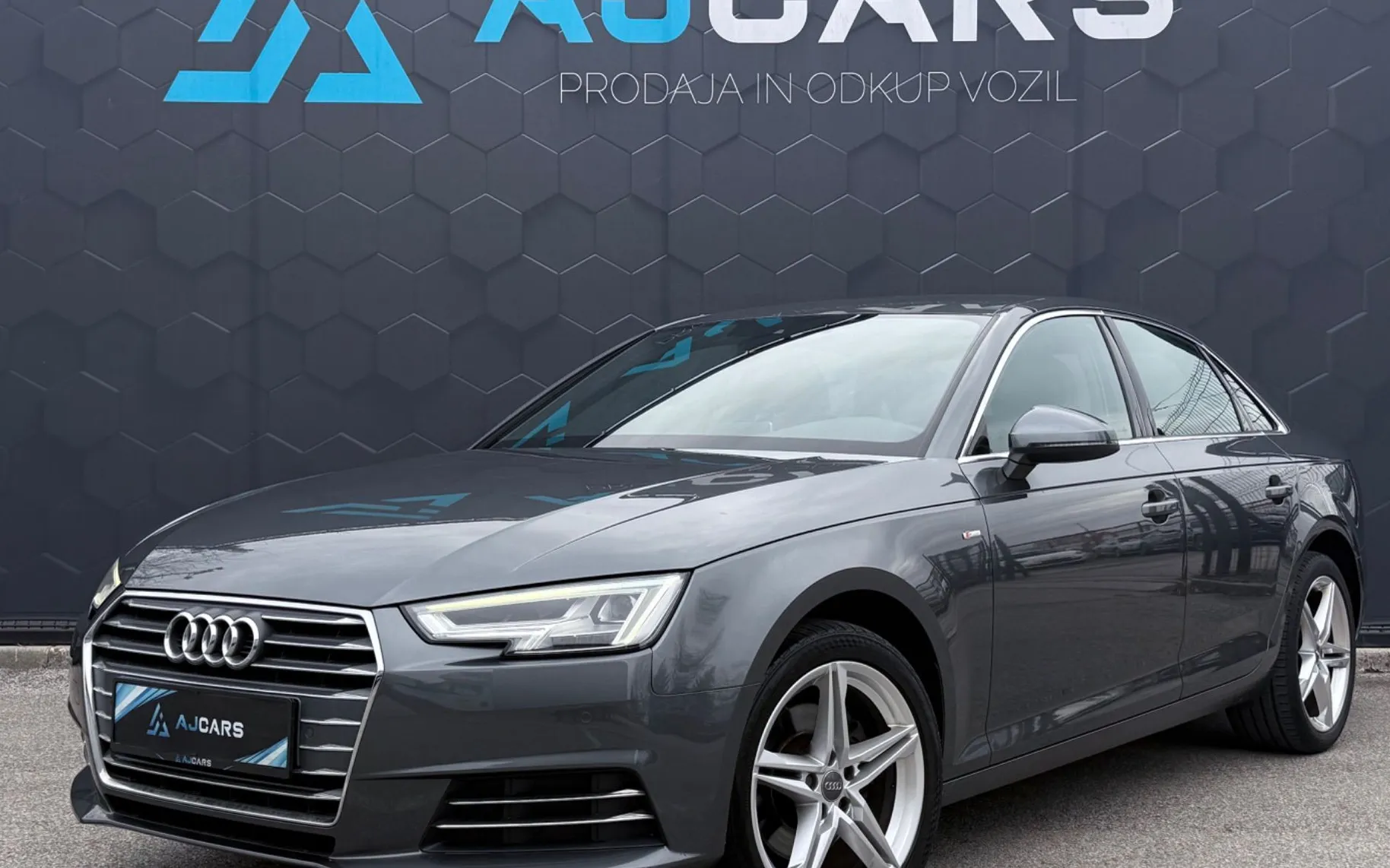 Zunanja slika - Audi A4 - 2.0 TDI ultra 2xSline-Virtual-Matrix-Navi... - 1