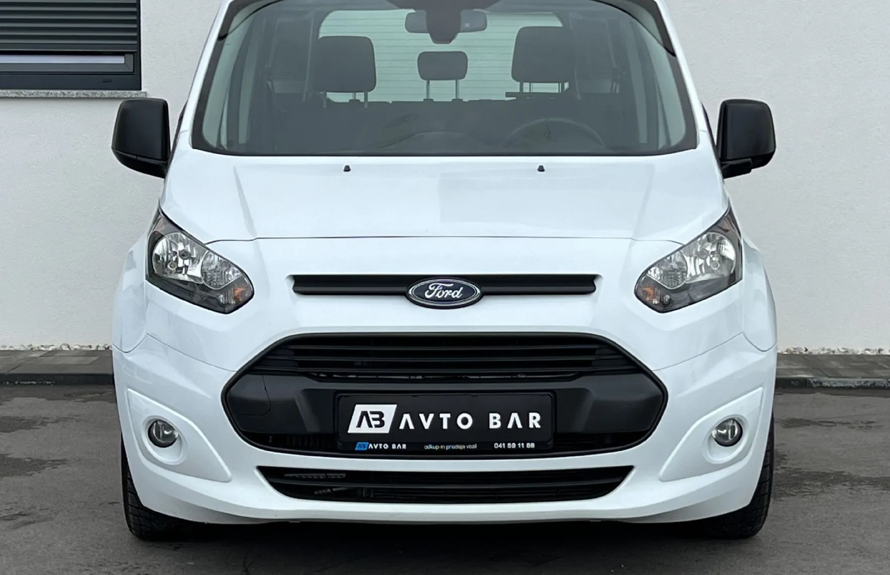 Zunanja slika - Ford Tourneo Connect - 1.5 TDCi+R.KAMERA+PDC+KLJUKA+NOSILCI - 2