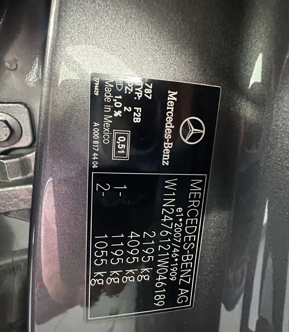 Zunanja slika - Mercedes-Benz GLB-Razred - GLB 200 d Avt..KAMERA.NAVI.LED.USNJE.SAMO 100.000 - 18