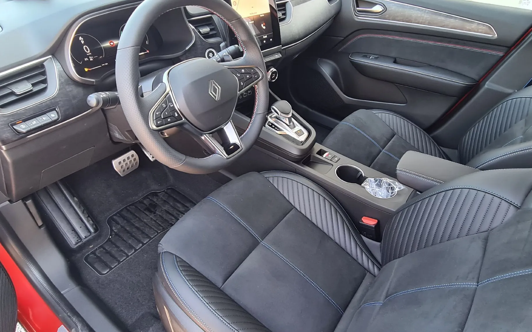 Zunanja slika - Renault Mégane Conquest - Megane Conquest 1.3 MHEV 160 EDC ESPRIT ALPINE - 10