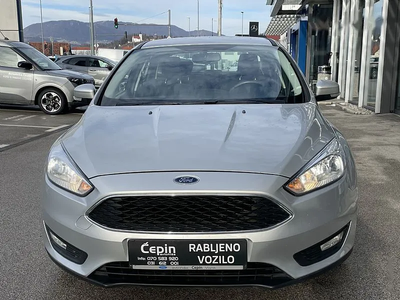 Zunanja slika - Ford Focus - Trend-1.0-ECOBOOST-LIMUZINA-SLO-1LASTNIK - 2