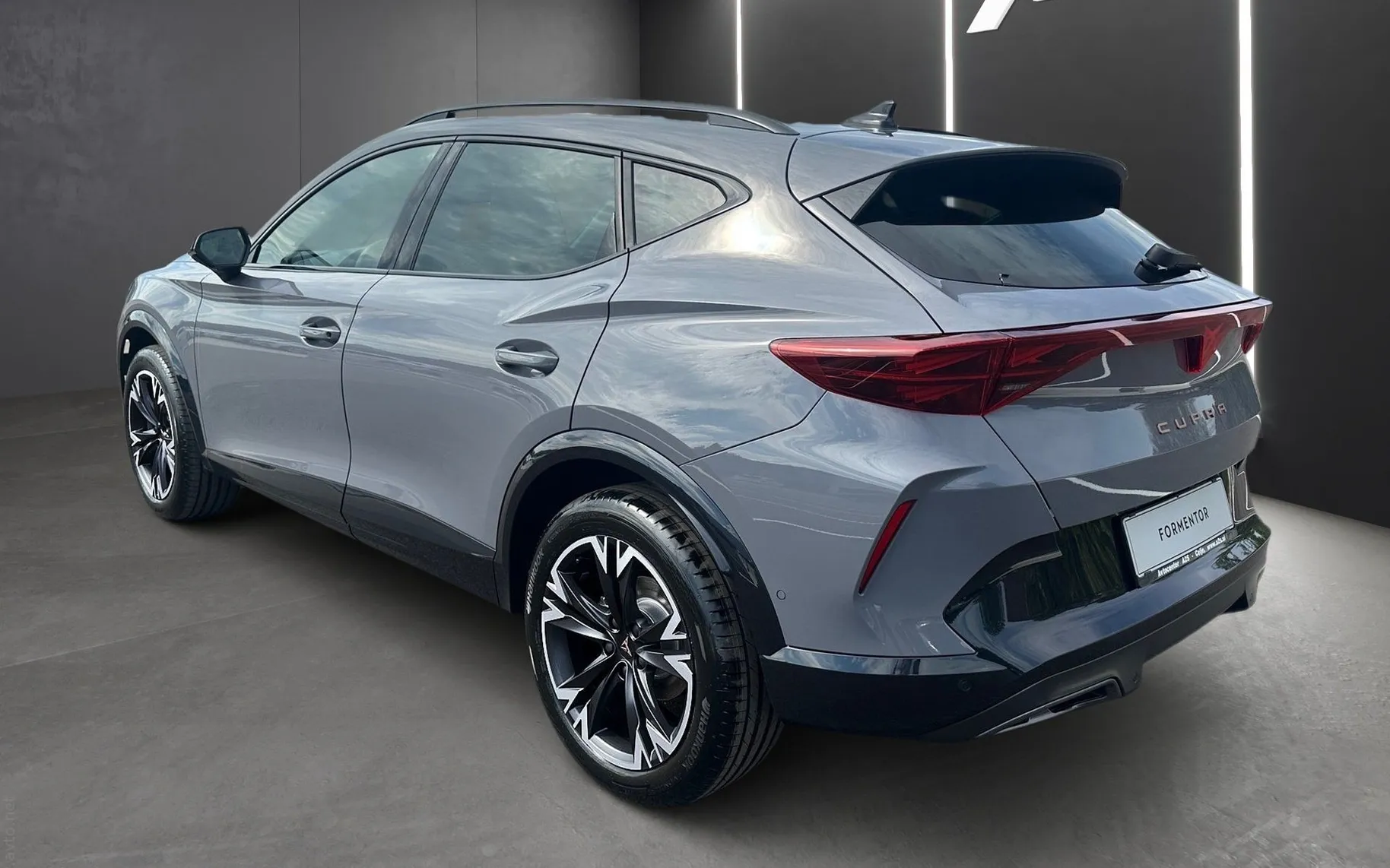 Zunanja slika - Cupra Formentor - 1.5 eTSI Impulse DSG - 4