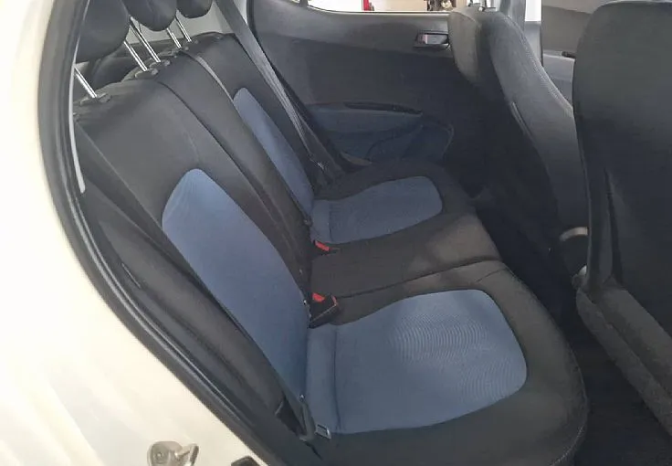 Zunanja slika - Hyundai i10 - 1.0 Comfort LEPO OHRANJENA REDNO SERVISIRANO - 10