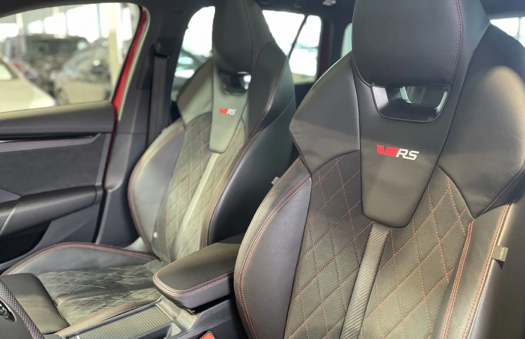 Zunanja slika - Škoda Octavia - RS-VIRTUAL-PANORAMA-NAVI-HALJENJE SED-ALCANTARA - 10