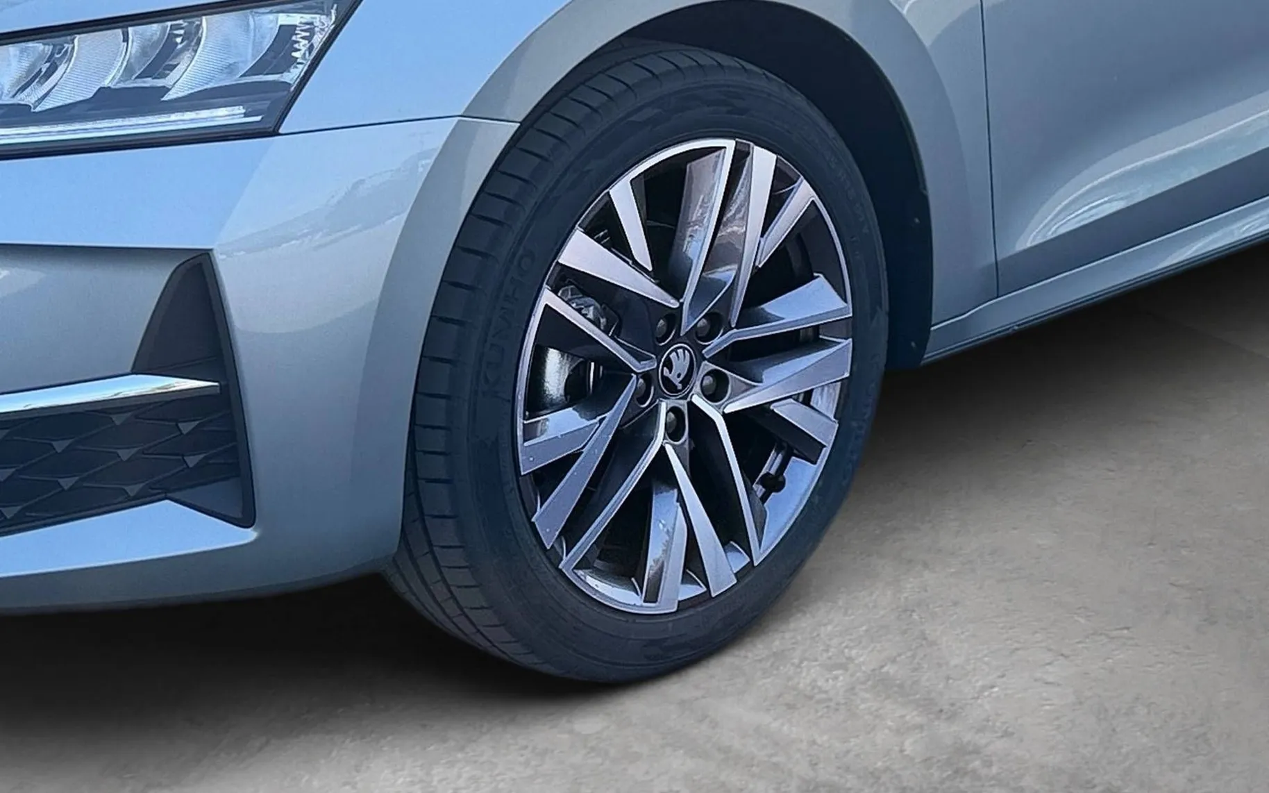 Zunanja slika - Škoda Octavia - Combi 2.0 TDI Family DSG... - 6