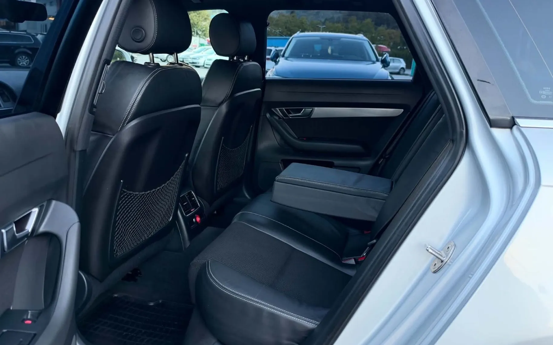 Notranja slika - Audi A6 Avant - quattro 2.7 V6 TDI DPF Tiptronic - 10