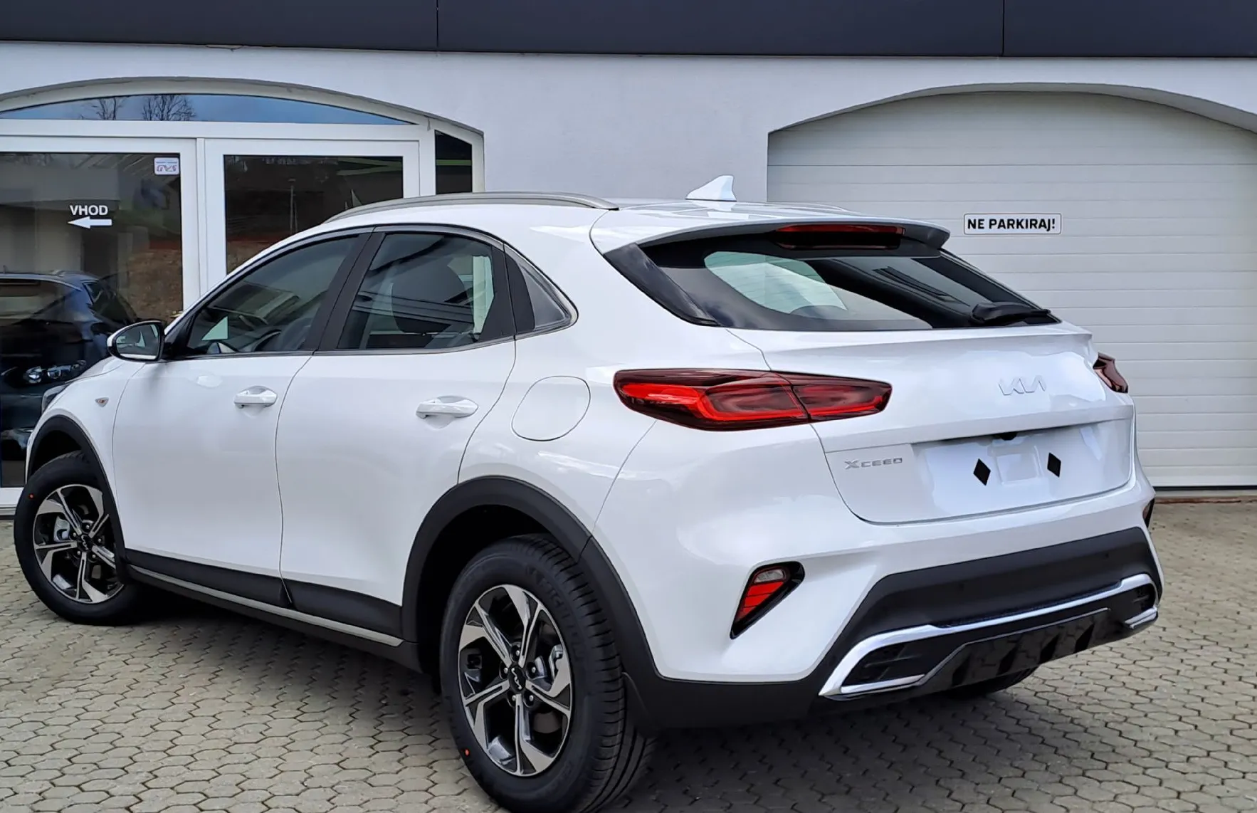 Zunanja slika - KIA XCeed - 1.6 T-GDi EX SMART ISG.7DCT 110.3 kW - 3