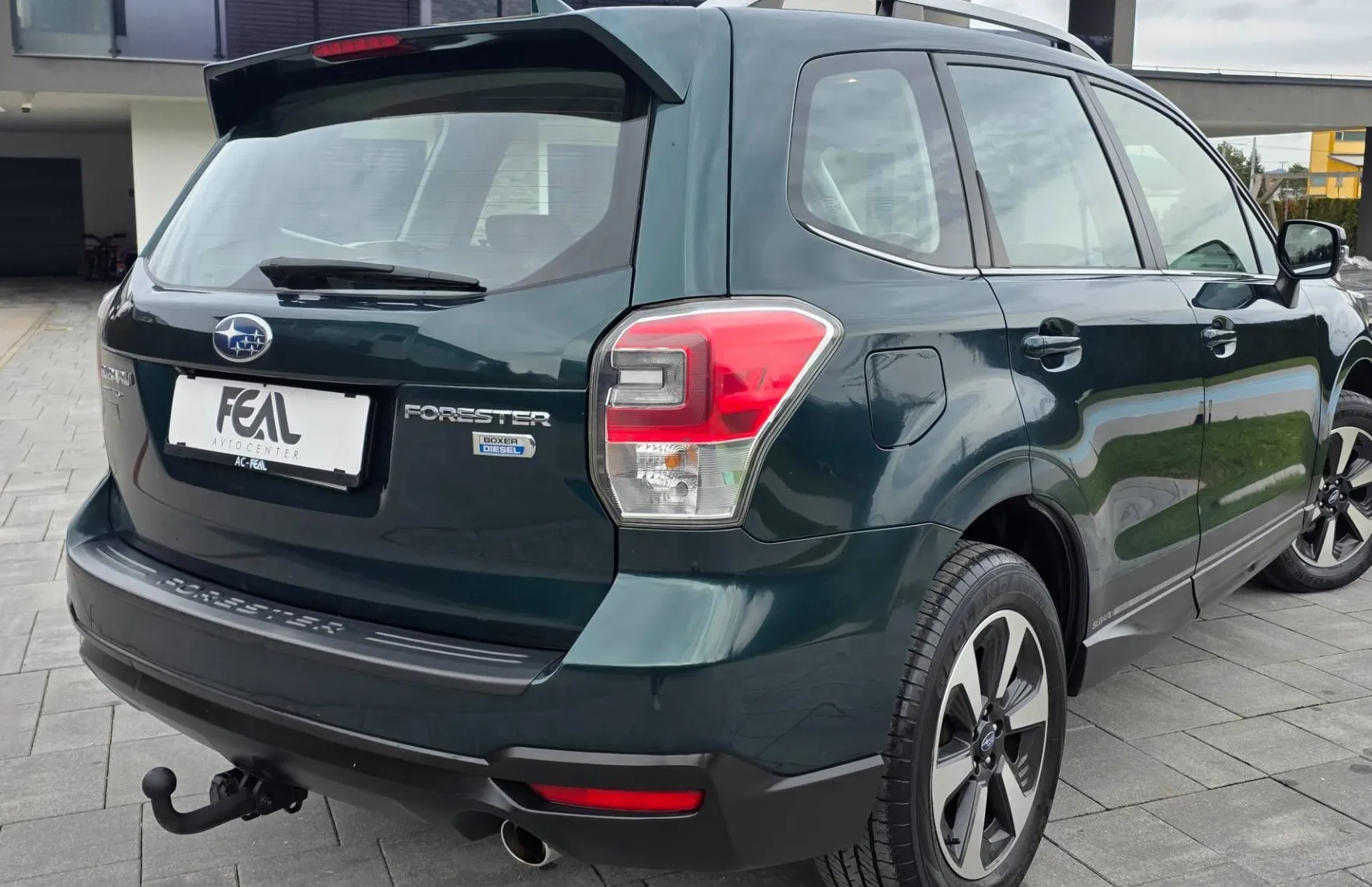 Zunanja slika - Subaru Forester - 2.0D-4X4-1 LASTNIK-XENON-LED-KAMERA-FACE LIFT - 4