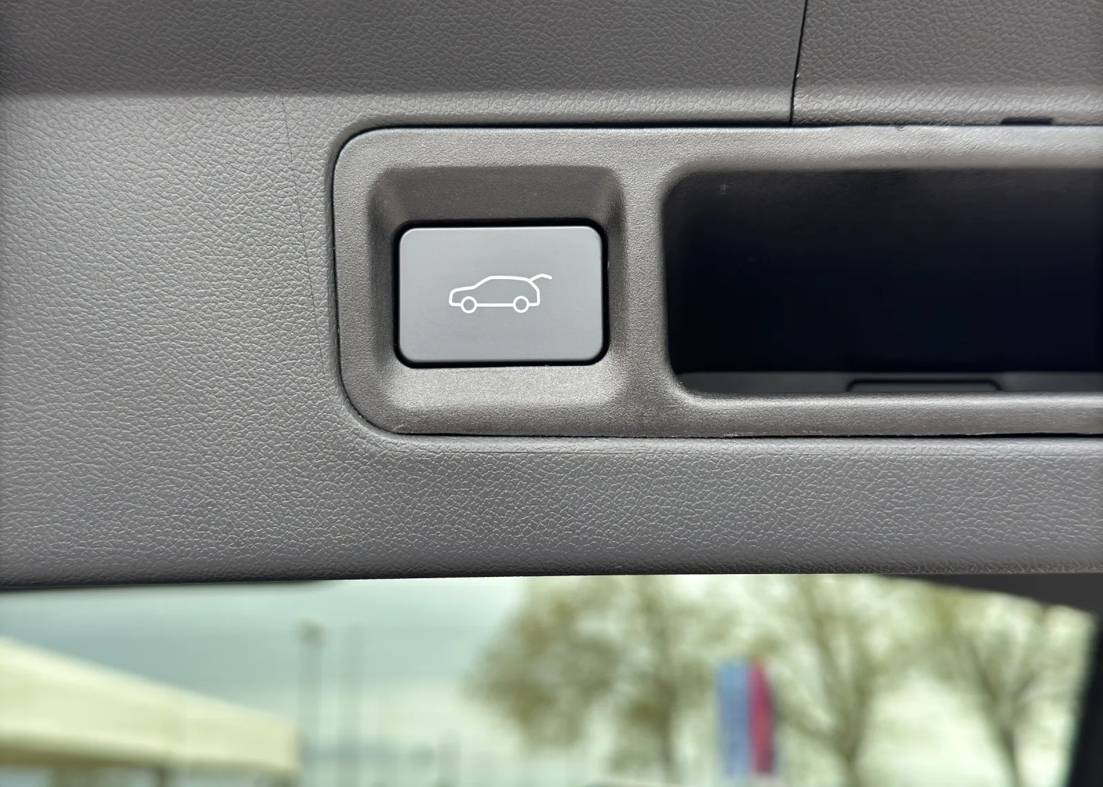 Zunanja slika - Forthing T5 - Evo EV FRIDAY 64.4kWh + PANORAMA + DAB + RADAR + BLISS + - 19