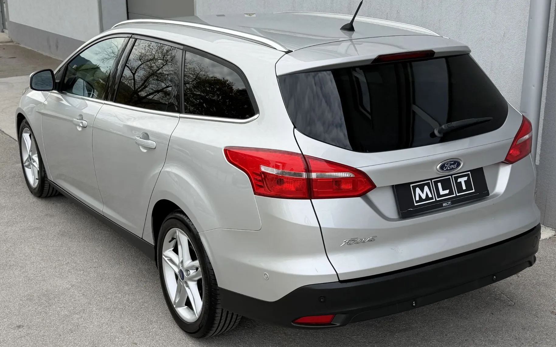 Zunanja slika - Ford Focus - 1,5 TDCi Titanium - 3