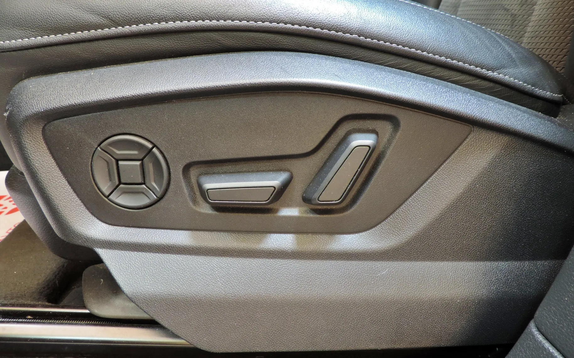 Zunanja slika - Audi Q7 - 50 TDI Q S LINE ZRAČNO V.-ACC-KAMERA - 21