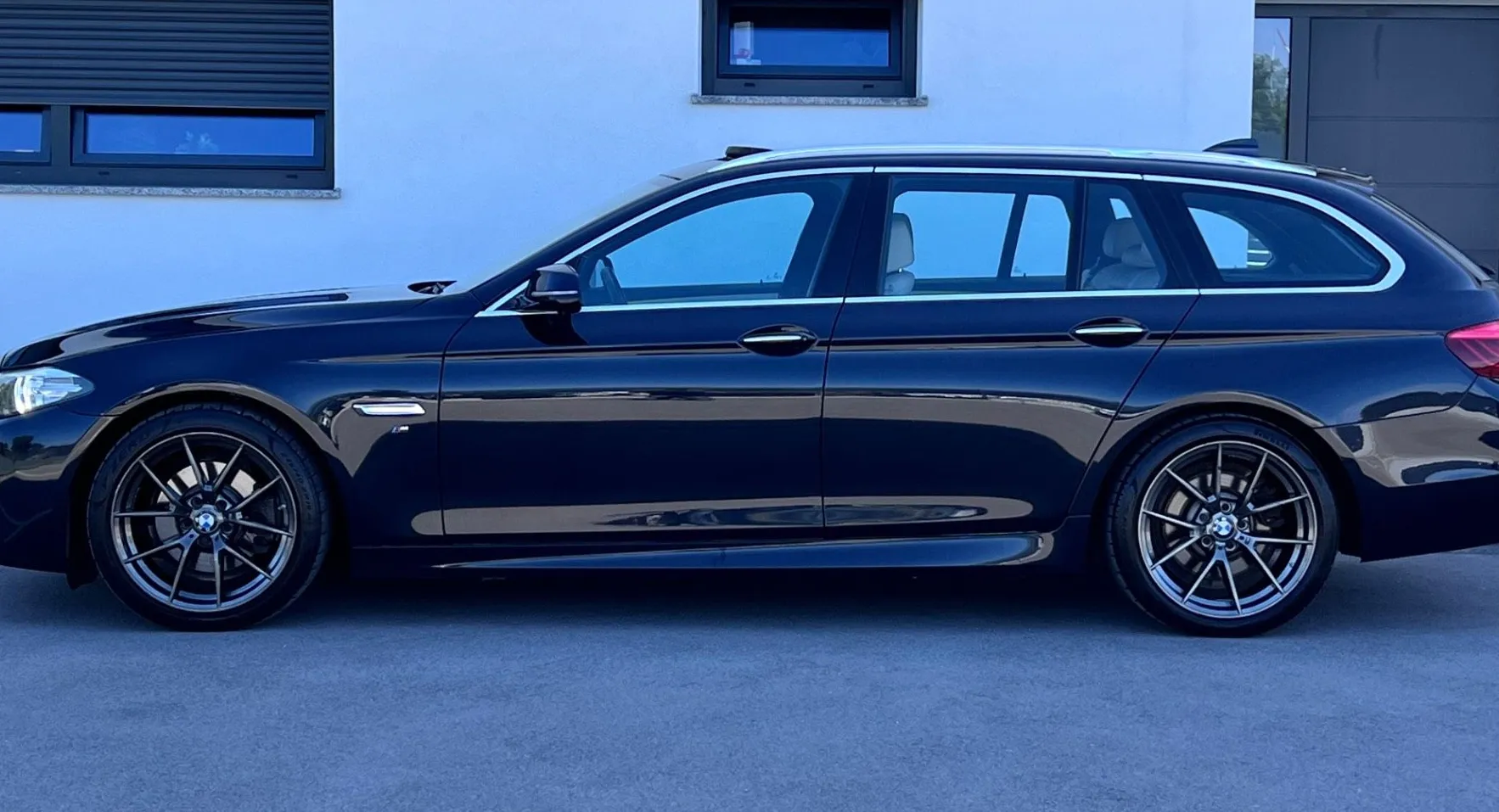 Zunanja slika - BMW Serija 5 - Touring: 520d+M OPTIC+LED+19col+VIRTUAL+F1+MEMORY... - 4