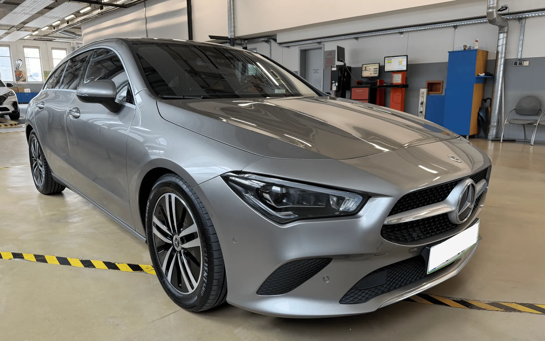 Zunanja slika - Mercedes-Benz CLA-Razred - 200d - 2