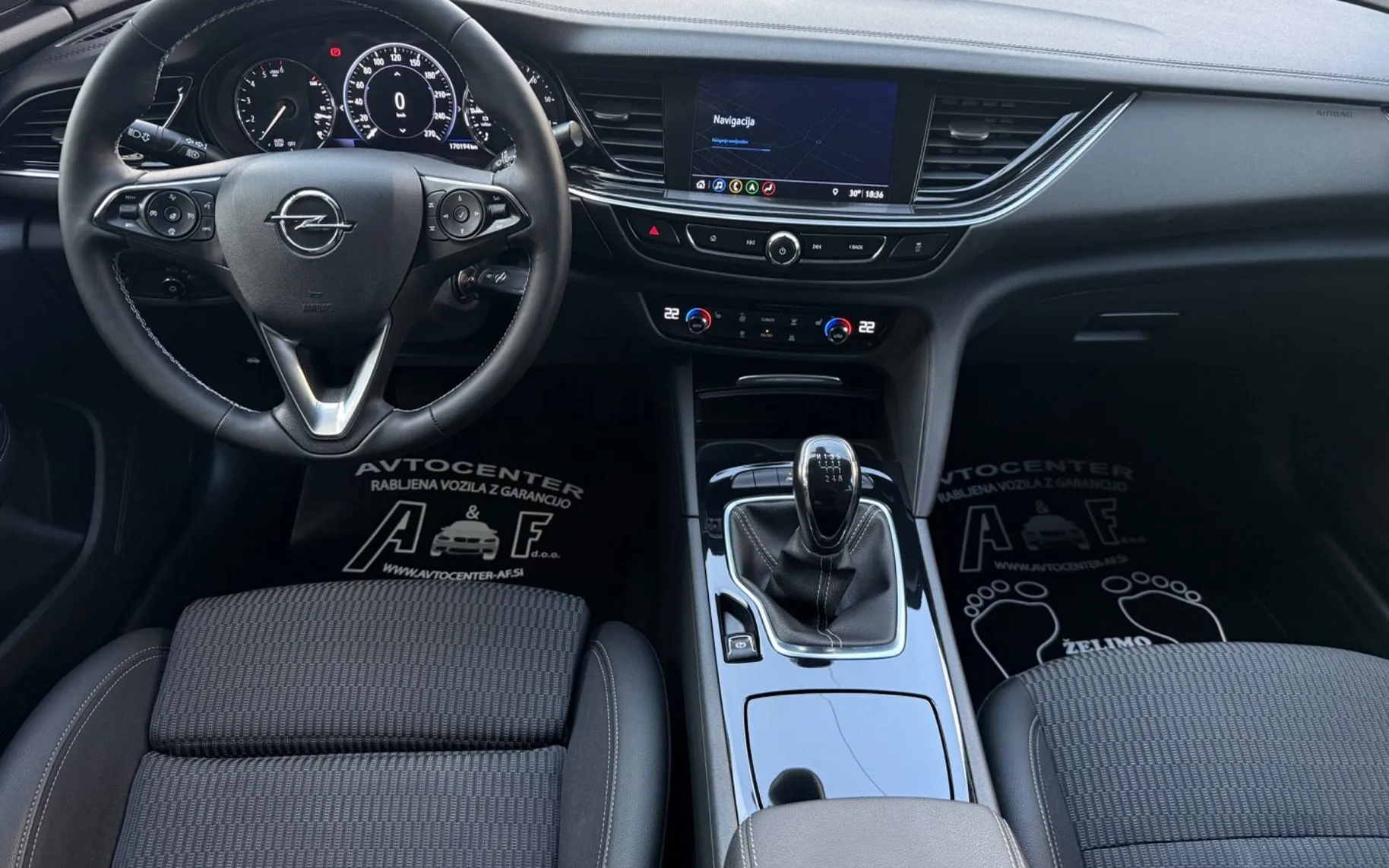 Notranja slika - Opel Insignia - 2.0 D-SPORT-VIRUTAL-170.000km-LIZING ZA TUJCE-... - 9
