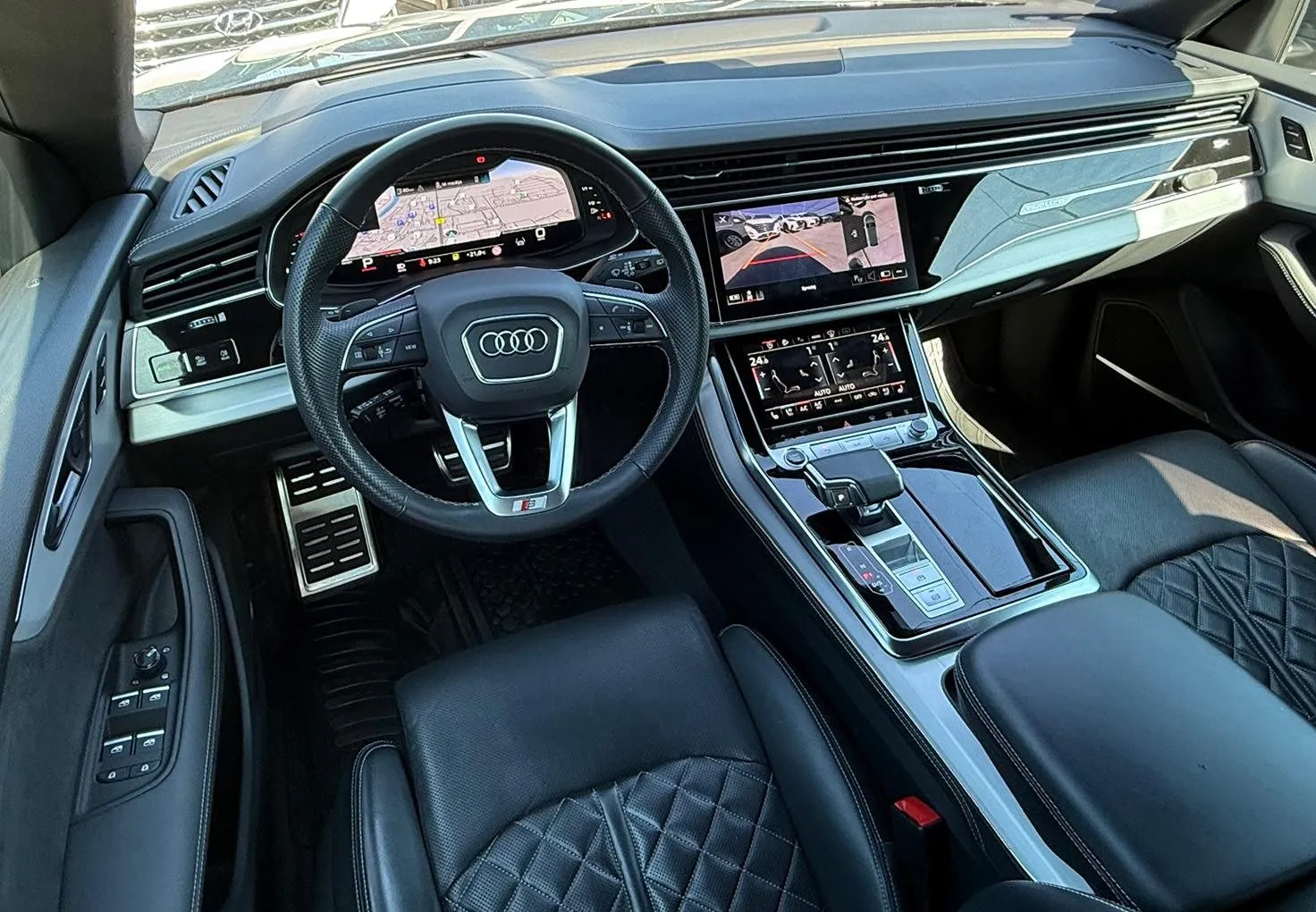 Zunanja slika - Audi Q8 - 50TDI S line Panorama Night 360 SoftCl Compet HUD - 3