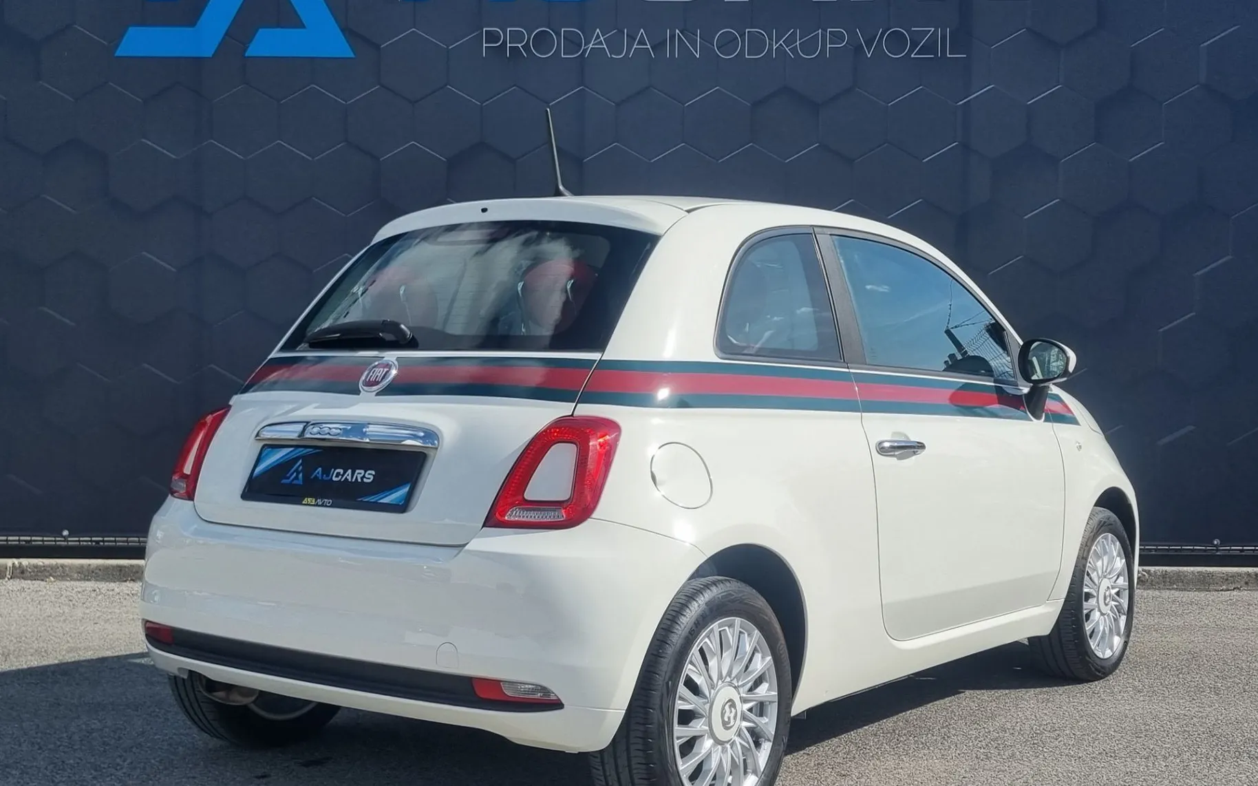 Zunanja slika - Fiat 500 - 1.2 8v Gucci-2×Led-USB-Alu15-Velik servis... - 7