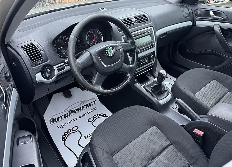 Zunanja slika - Škoda Octavia - 1.9 TDI 77KW |SLO|AUT. KLIMA| - 9