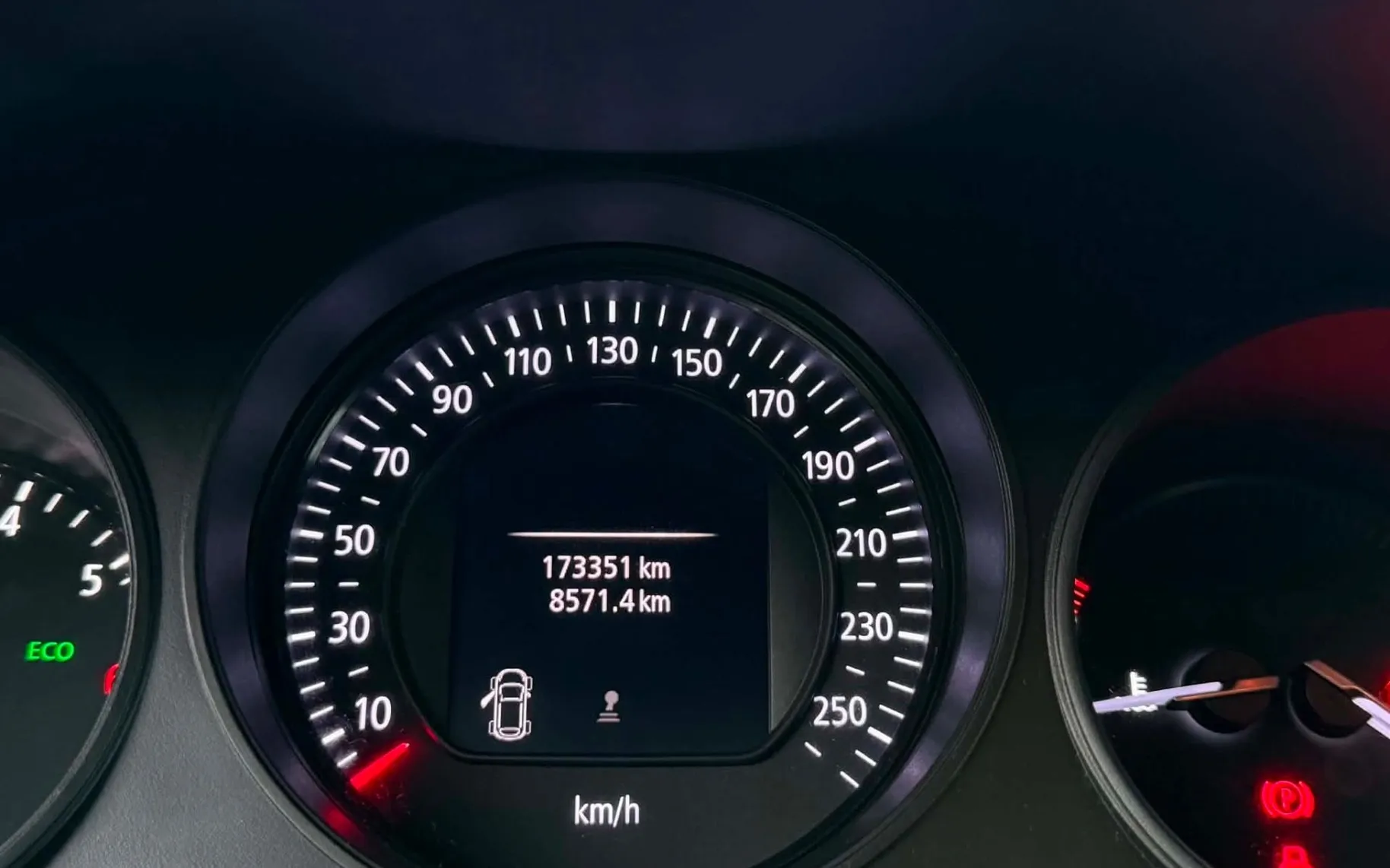Notranja slika - Renault Megane - TCe 100-LED-173.000km-LIZING ZA TUJCE-ODLIČEN- - 9
