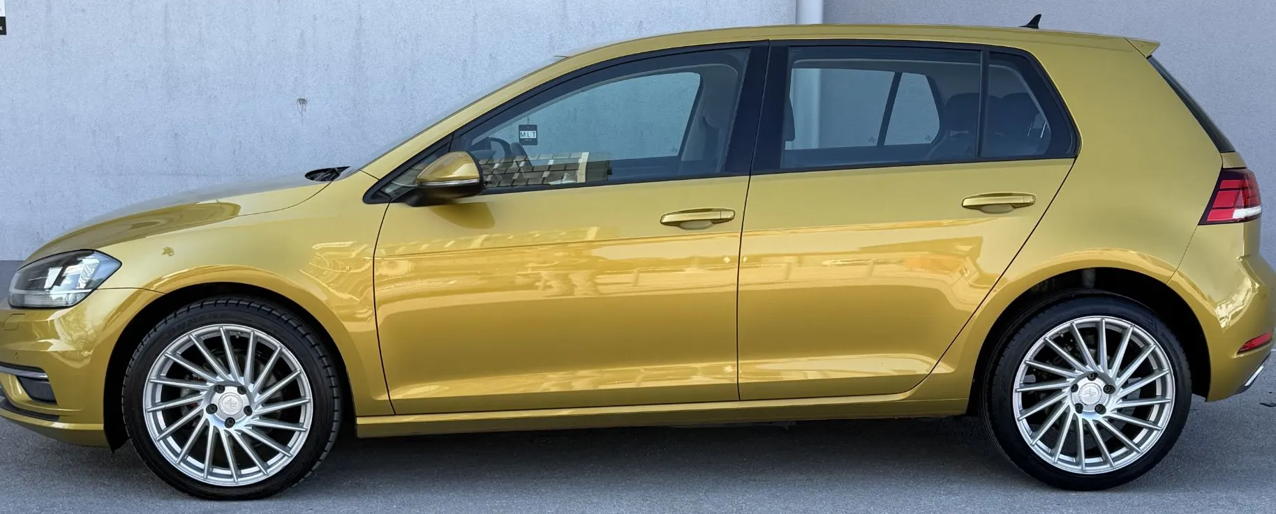 Zunanja slika - Volkswagen Golf - 1,6 TDI BMT - 2