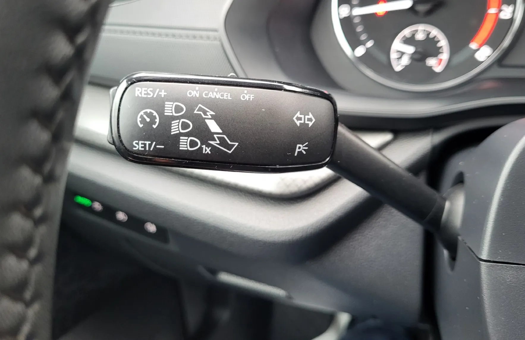 Zunanja slika - Škoda Octavia - 1.0 TSI slo-1 last-tov.gar-alu-pdc-el.paket-acc-.. - 15