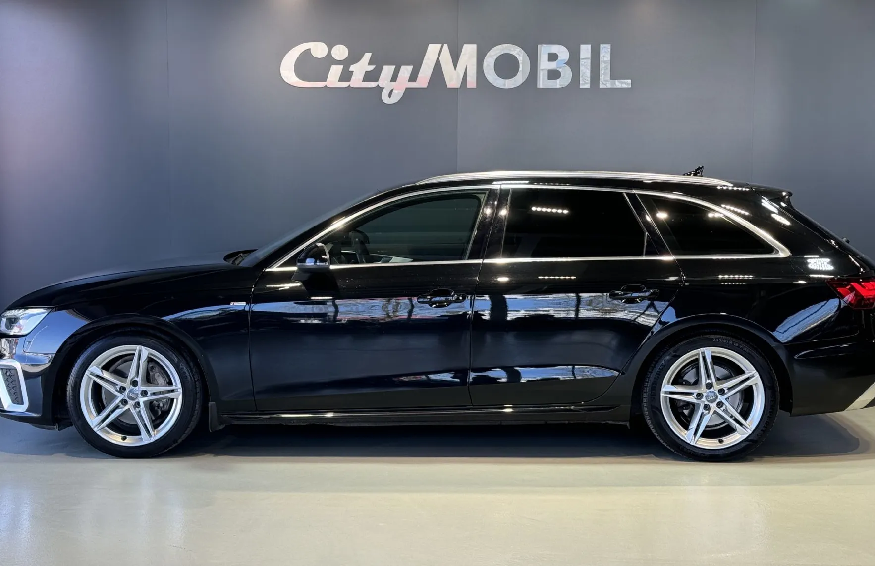 Zunanja slika - Audi A4 - Avant S-LINE-QUATTRO-VIRTUAL KOKPIT-MATRIX-RADAR-2xKLIMA - 6