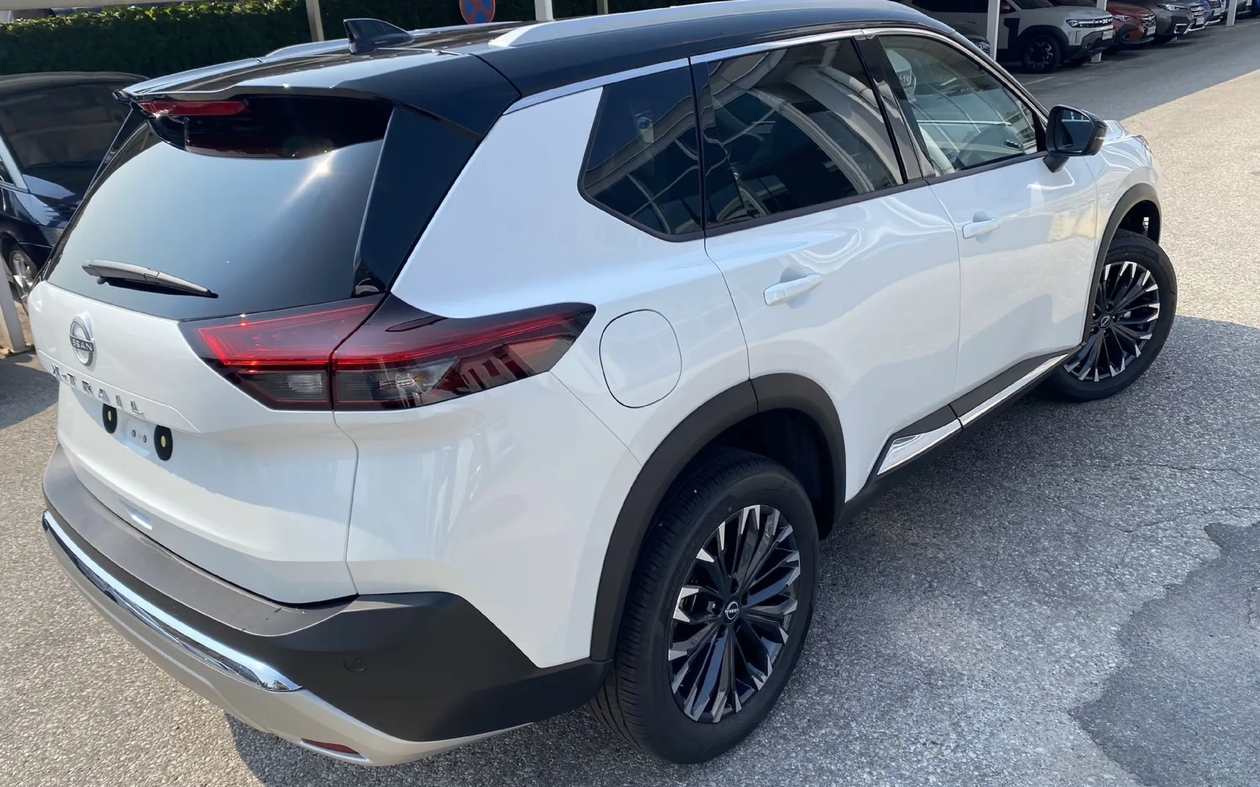 Zunanja slika - Nissan X-Trail - 1.5 HEV E-4ORCE 213 TEKNA 4WD - 10