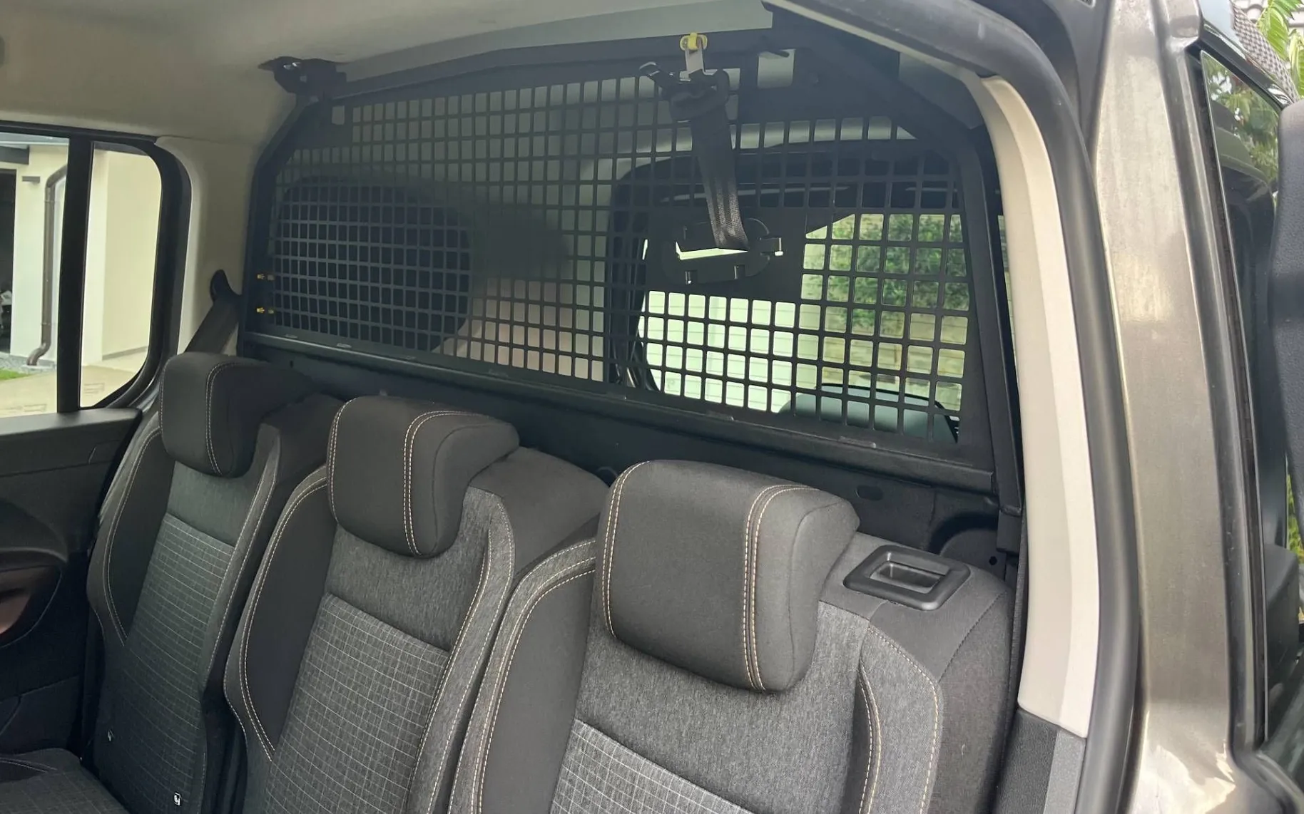 Notranja slika - Peugeot Rifter - GT LINE 1.5 BLUEHDI 130 -SLO-N-1 TOVORNO VOZILO - 11