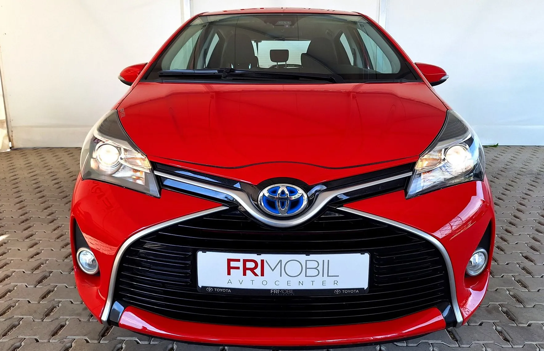 Zunanja slika - Toyota Yaris - 5V 1.5 VVT-i hibrid Trend - 5