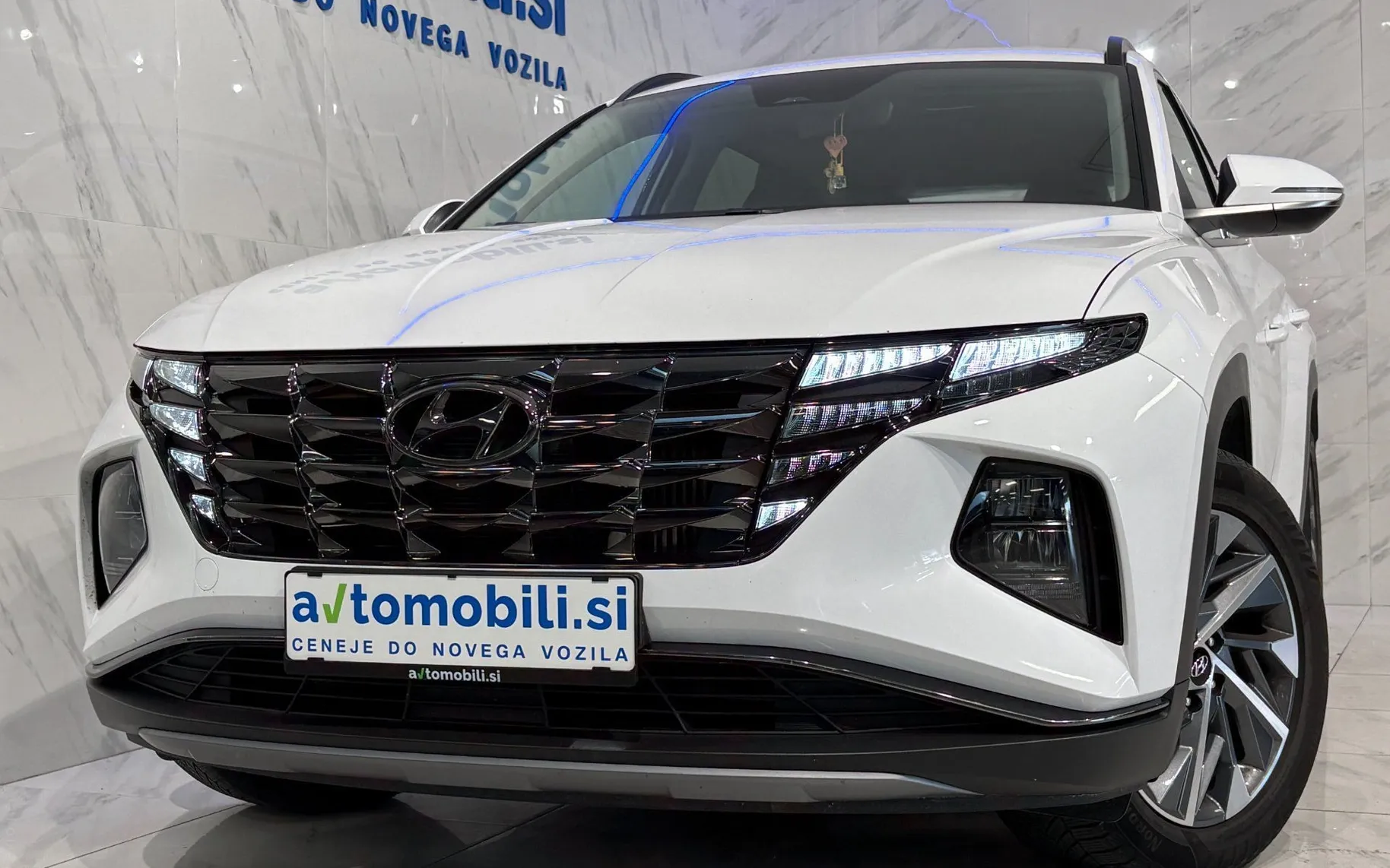 Zunanja slika - Hyundai Tucson - 1.6 T-GDI Slovensko vozilo - Kamera - Garancija - 3