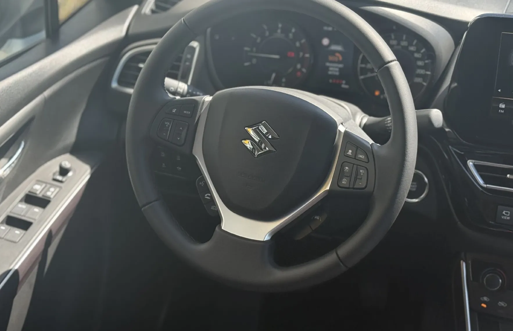 Zunanja slika - Suzuki S-Cross - 1.4 Boosterjet AllGrip Hibrid Elegance - 13