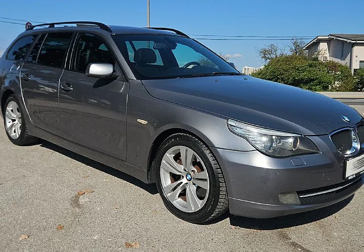 Zunanja slika - BMW Serija 5 - Touring: 520d 177ks °PANORAMA° °XENON° °17-COL° - 4