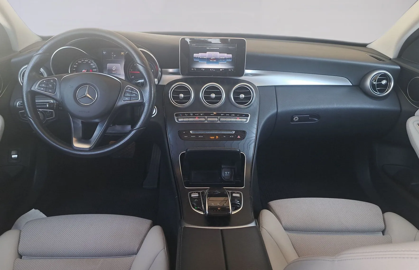 Zunanja slika - Mercedes-Benz C-Razred - C 220 d T Avantgarde - 10