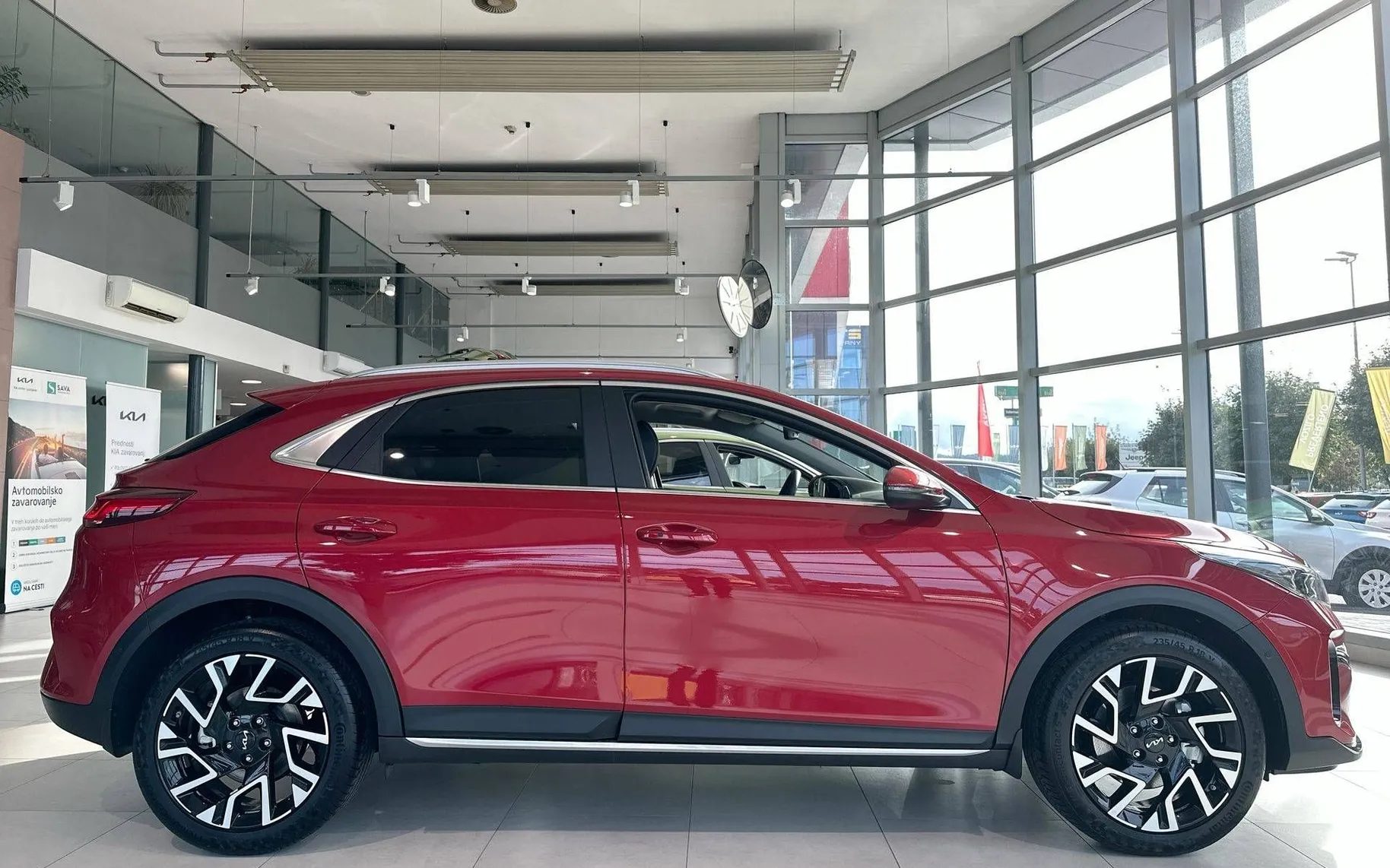 Notranja slika - KIA XCeed - 1.6 T-GDi EX Stream ISG 7DCT - 8
