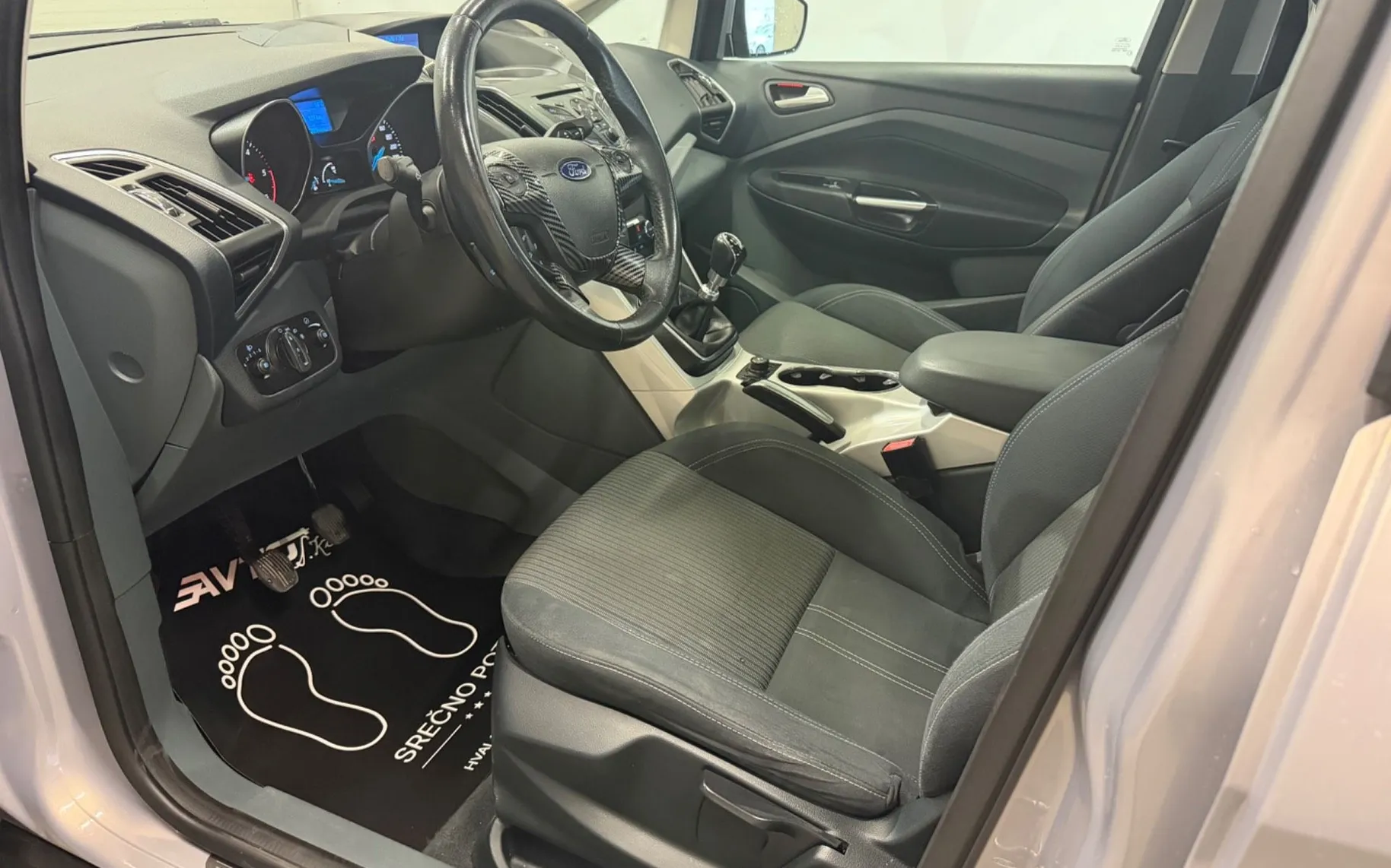 Notranja slika - Ford Grand C-Max - 1.6 TDCi-7 SEDEŽEV-TEMPOMAT-NAVIGACIJA-PDC - 8
