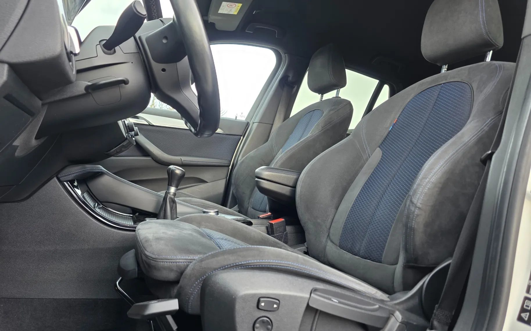Zunanja slika - BMW X1 - xDrive18d - 10