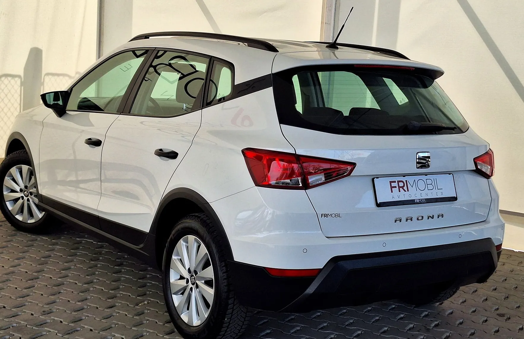 Zunanja slika - Seat Arona - 1.0 Eco TSI Reference •SLO•PARK.SENZORJI• - 4