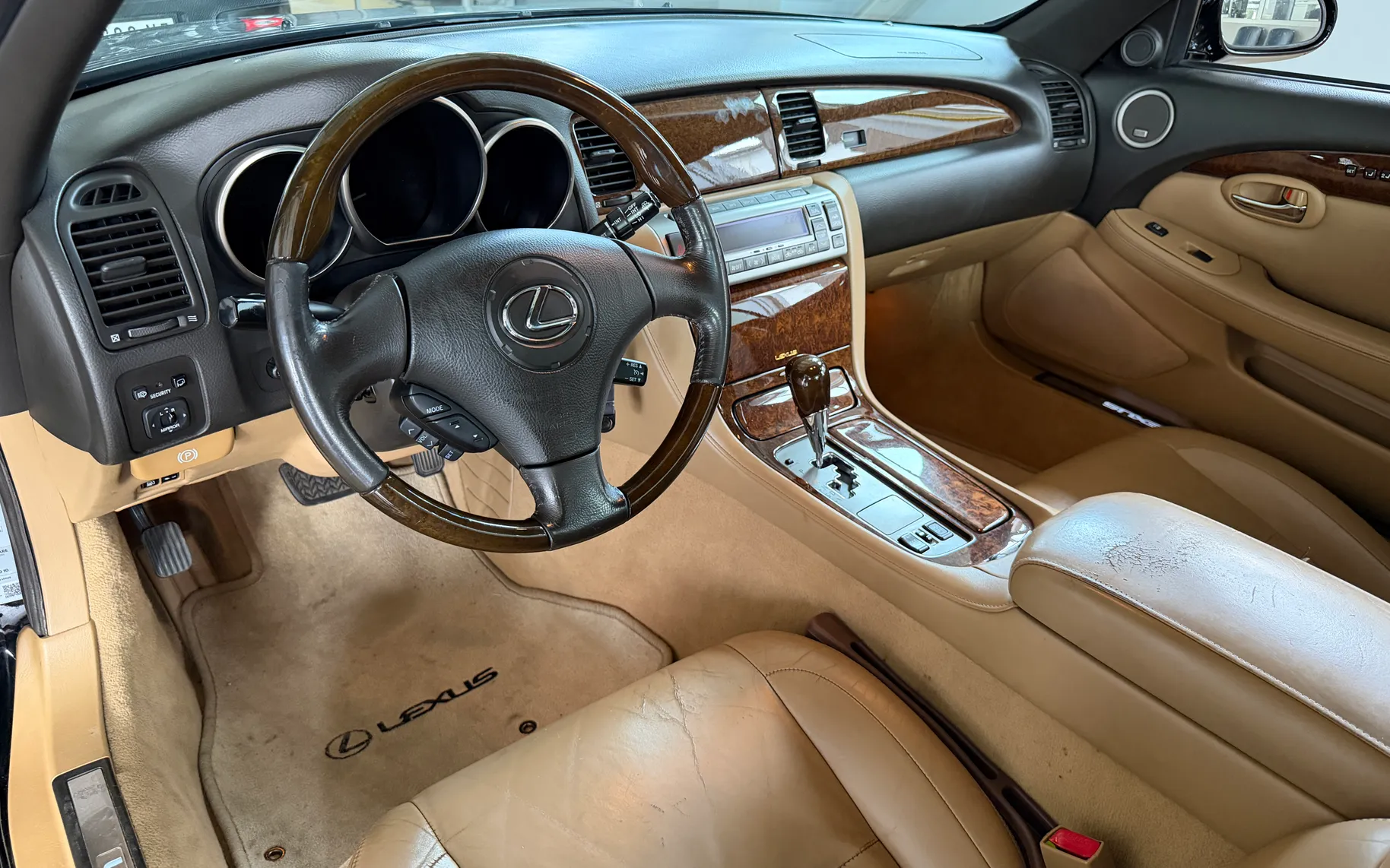Notranja slika - Lexus SC - Lexus - 27