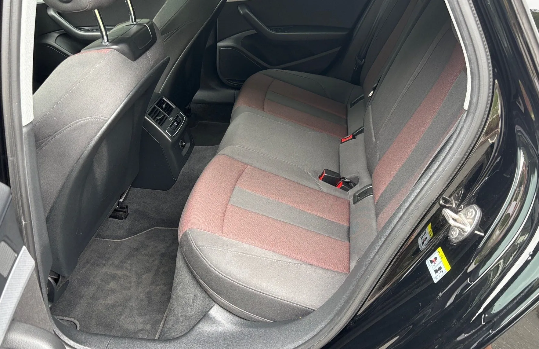 Zunanja slika - Audi A4 - SPORT QUATTRO S-TRONIC 2.0 TDI 190PS-ODLIČEN - 10
