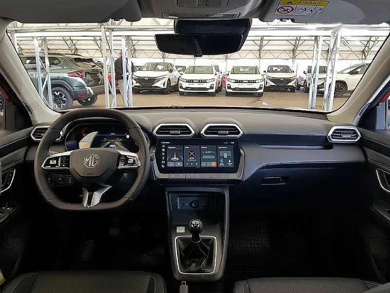 Zunanja slika - MG MG ZS - 1.5L Comfort + ZIMSKE PNEVMATIKE - 7